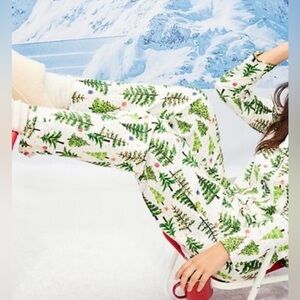 Old Navy printed flannel pajama set